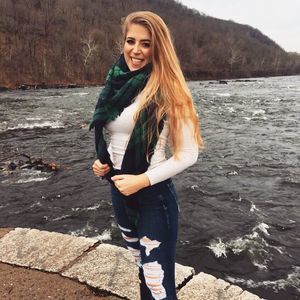 Meet your Posher, Mckenzie